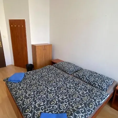 U Betty - Centrum מלון 2*